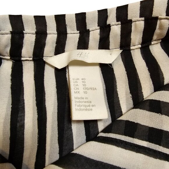 H&M‎ Sleeveless Black and White Striped Button Down Size 10 / M EUC - Picture 3 of 5